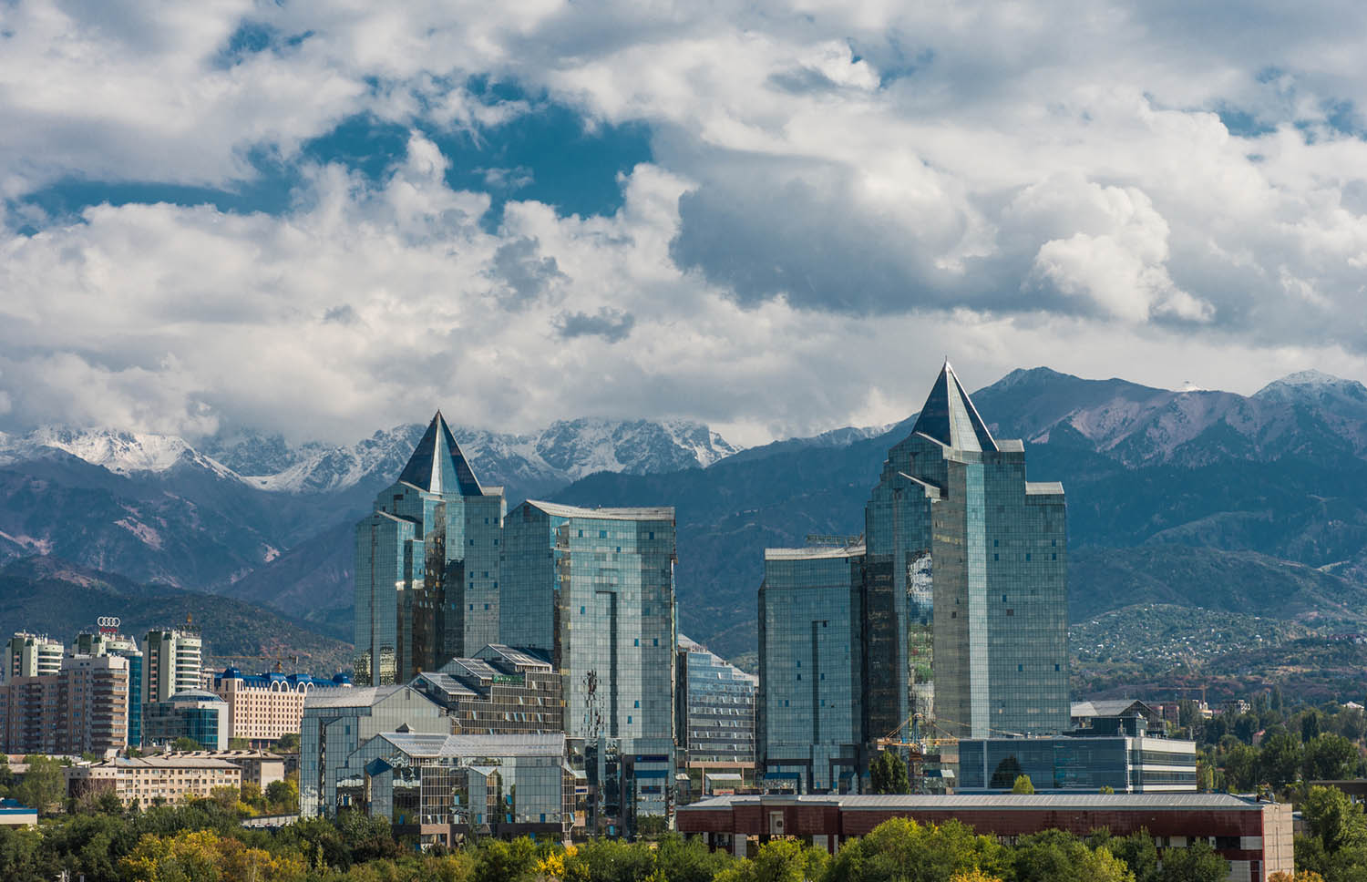 Алматы – достопримечательности, бары и шопинг в большом гайде
