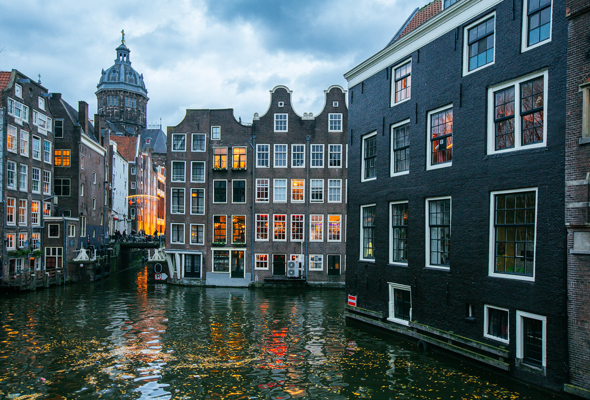 Дорого ли в амстердаме купить недвижимость в берлине