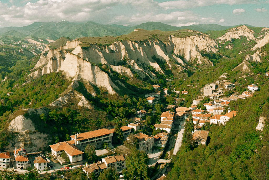 Самые красивые города болгарии площадь дубай