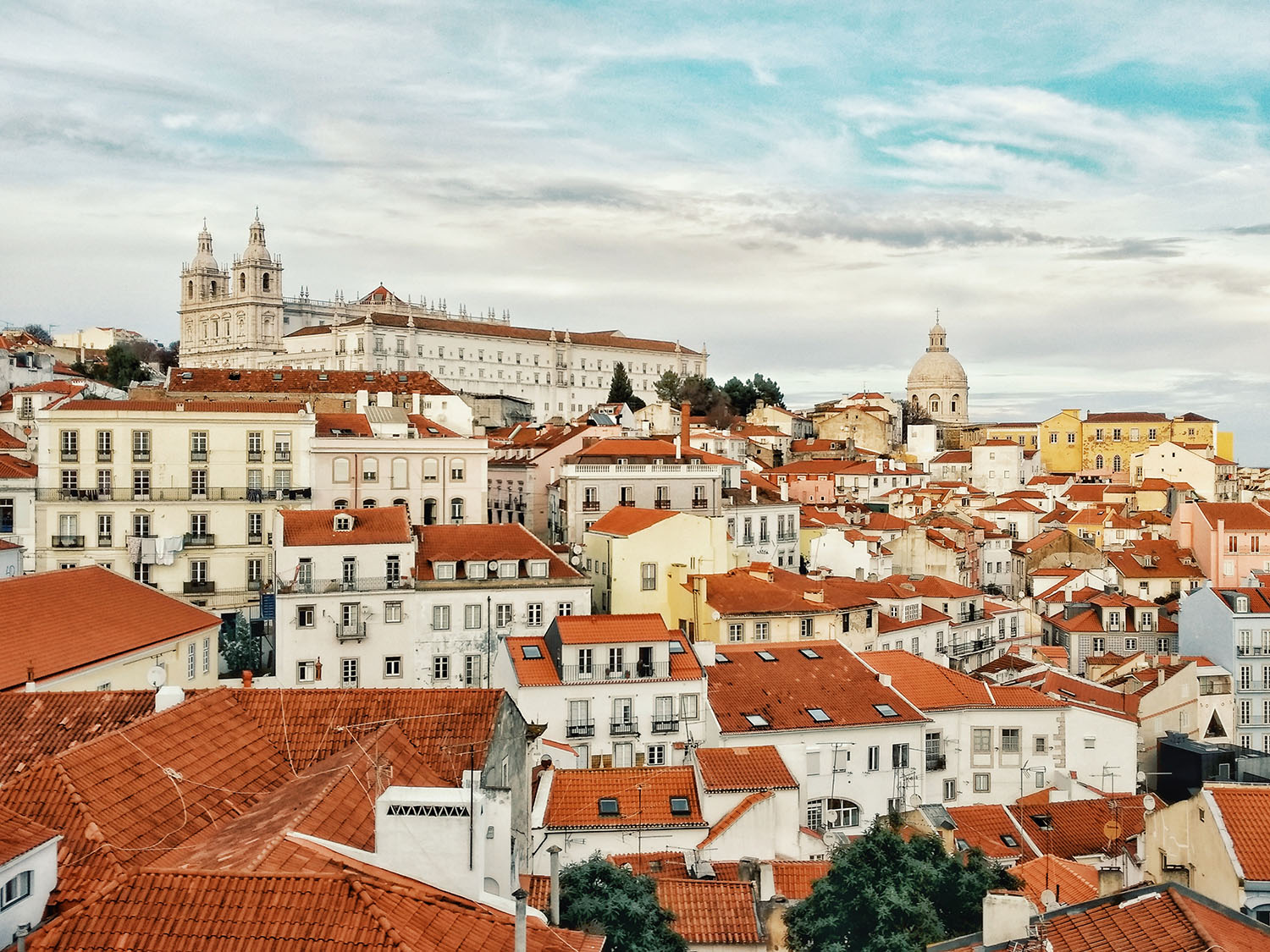 Сколько лет лиссабону внж за покупку недвижимости